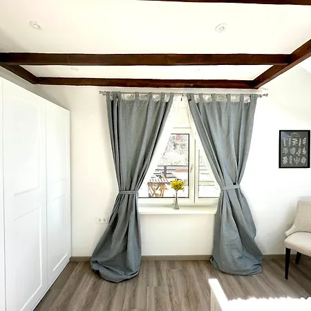 Lejlighed Sunny 3-room With A Terrace