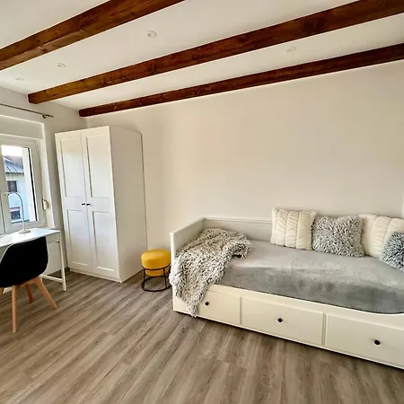 Lejlighed Sunny 3-room With A Terrace *