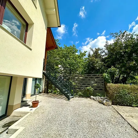 New Sunny 3-room With Parking And Air Conditioning
