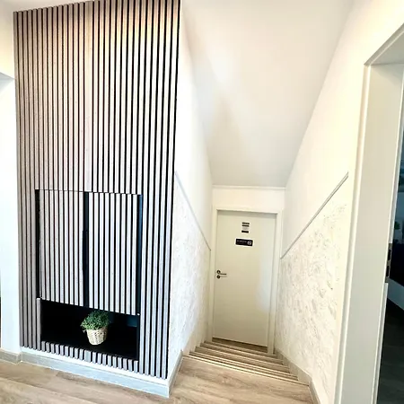 New Sunny 3-room With Parking And Air Conditioning Διαμέρισμα Λιουμπλιάνα