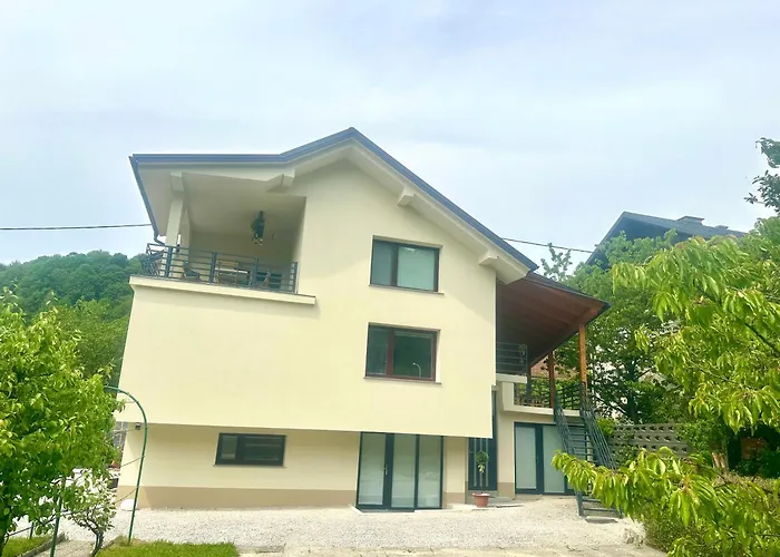 Sunny 3-room With A Terrace Daire