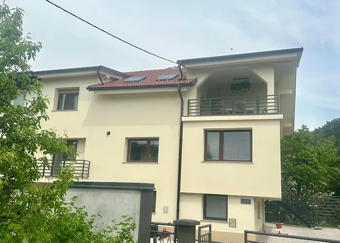 Sunny 3-room With A Terrace Apartamento Liubliana